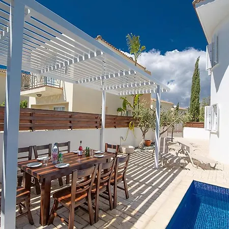 In Sleeps 6 Includes Swimming Pool And Air Con 9 Villa Protaras