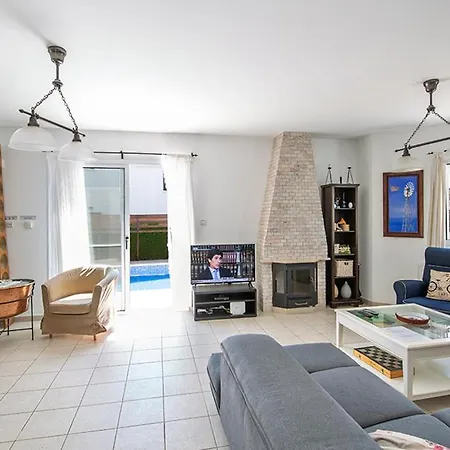 In Sleeps 6 Includes Swimming Pool And Air Con 9 Villa Protaras
